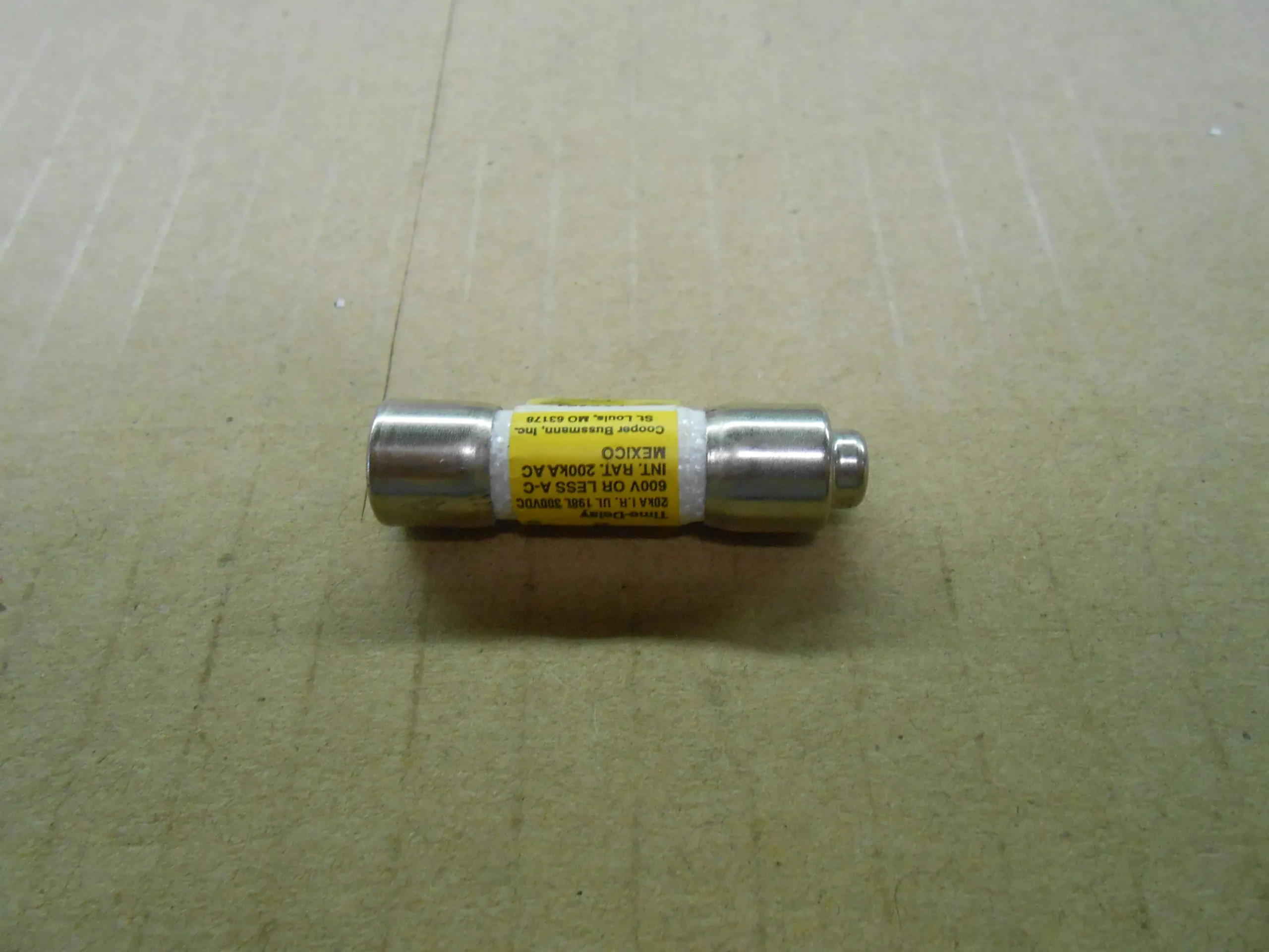 1 AMP 600 VOLT "LOW-PEAK" CURRENT LIMITING CLASS CC TIME DELAY FUSE