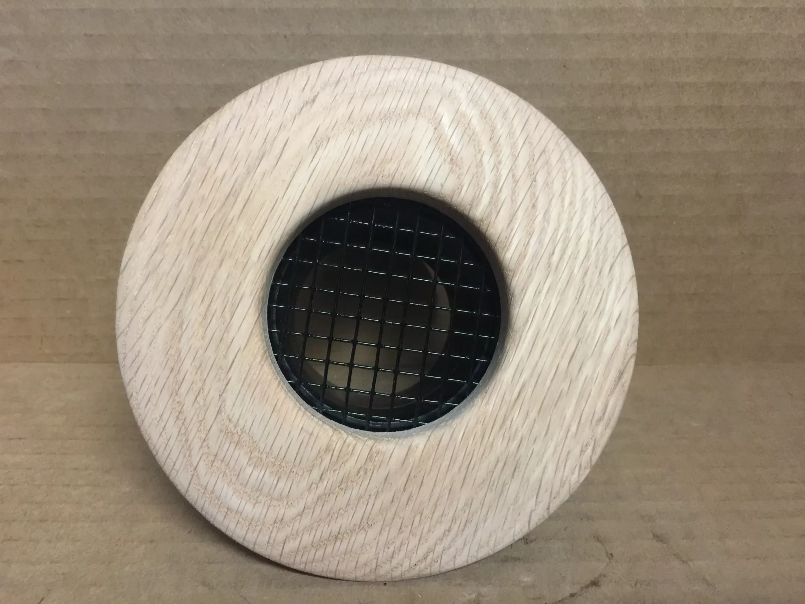 2.5" ROUND WOOD SUPPLY OUTLET