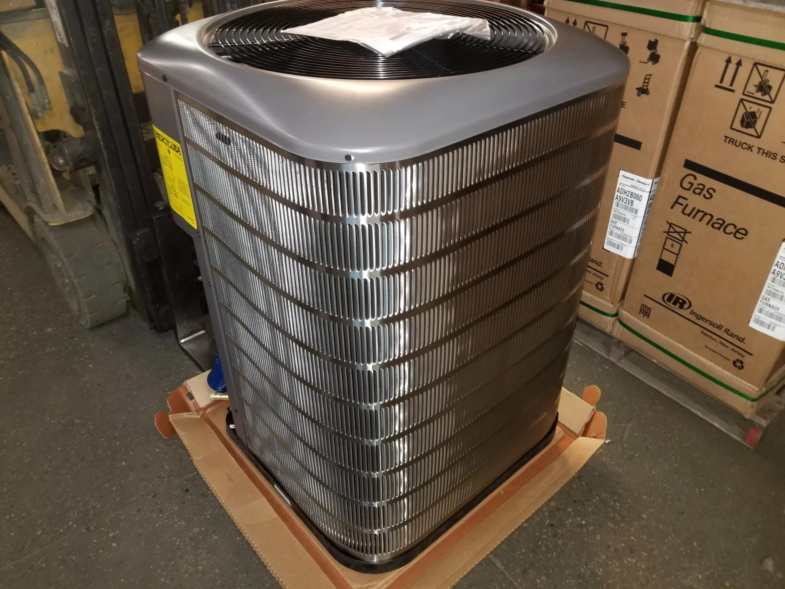 3-1/2 TON "HIGH EFFICIENCY" SPLIT-SYSTEM HEAT PUMP, 14 SEER 208-230/60/1 R-410A