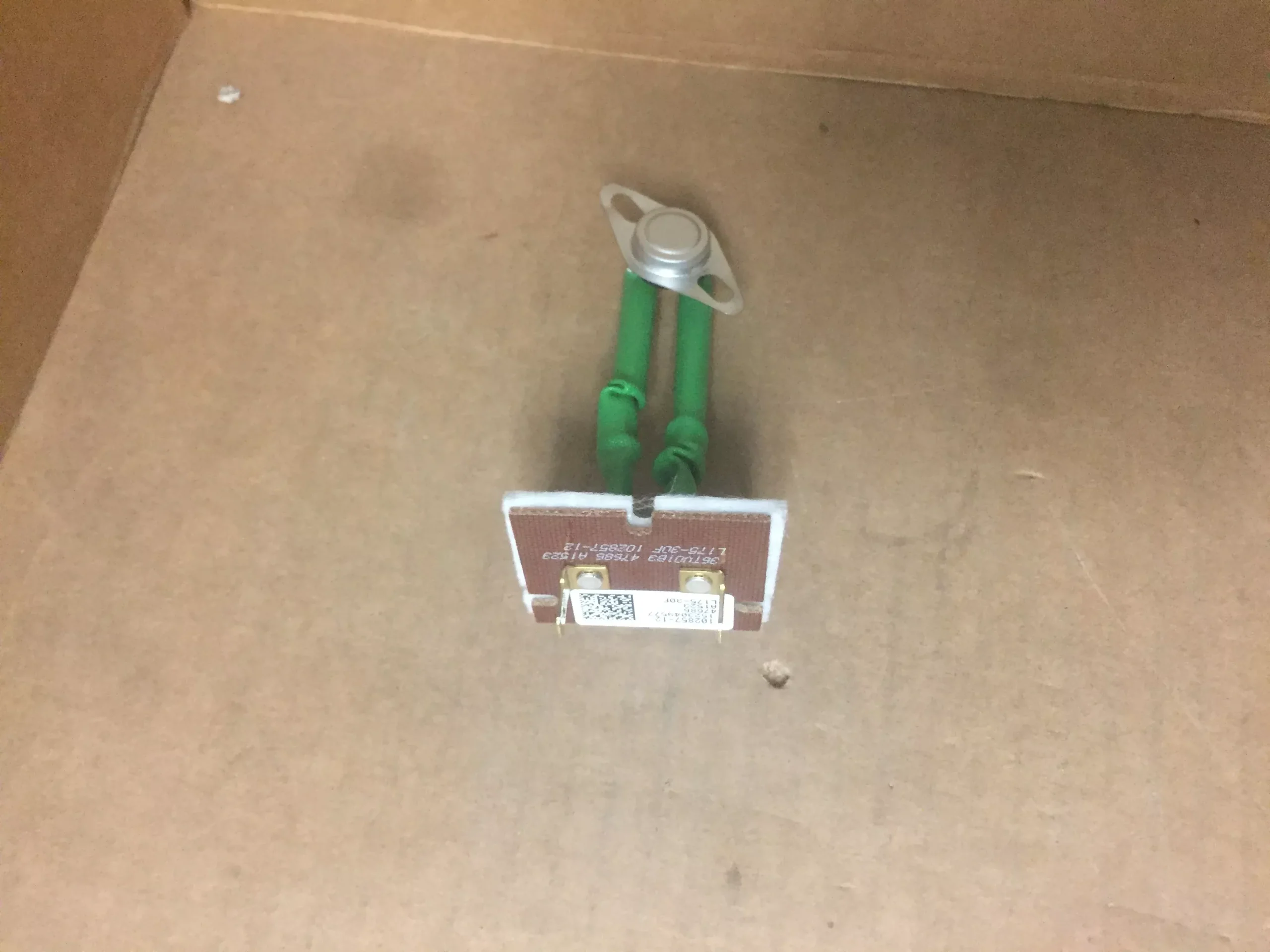 3-3/8" Insertion Limit Switch; L175-30F