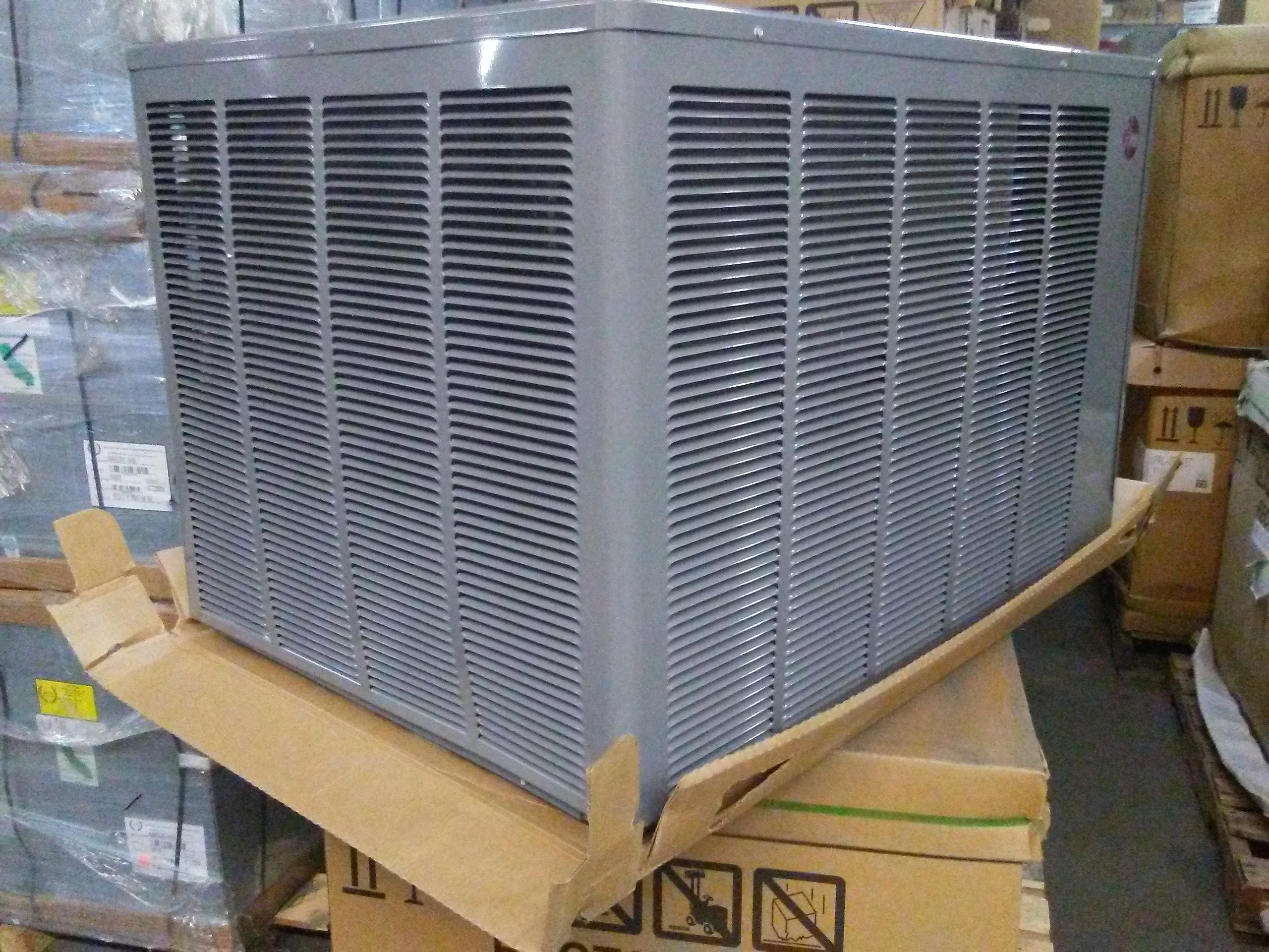 3.5 Ton Classic Series Split System Heat Pump, 13 Seer 208-230/60/3 R410A