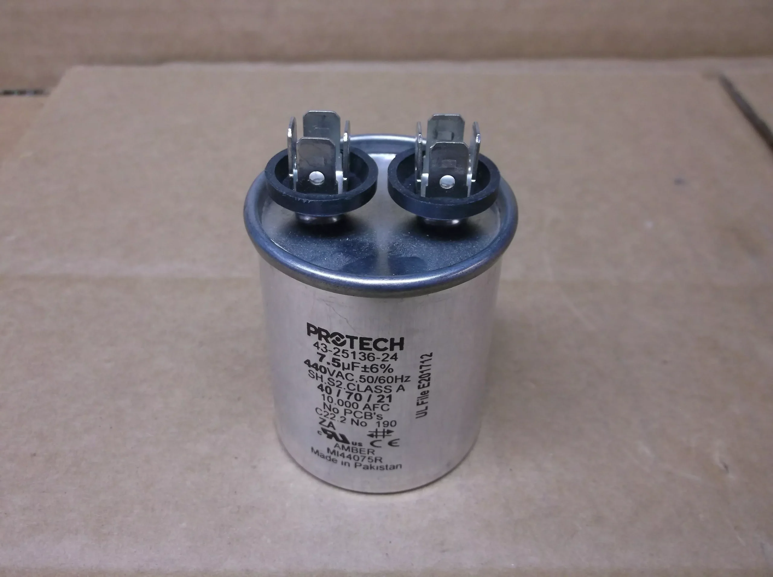 7.5UFx 440VAC Round Run Capacitor