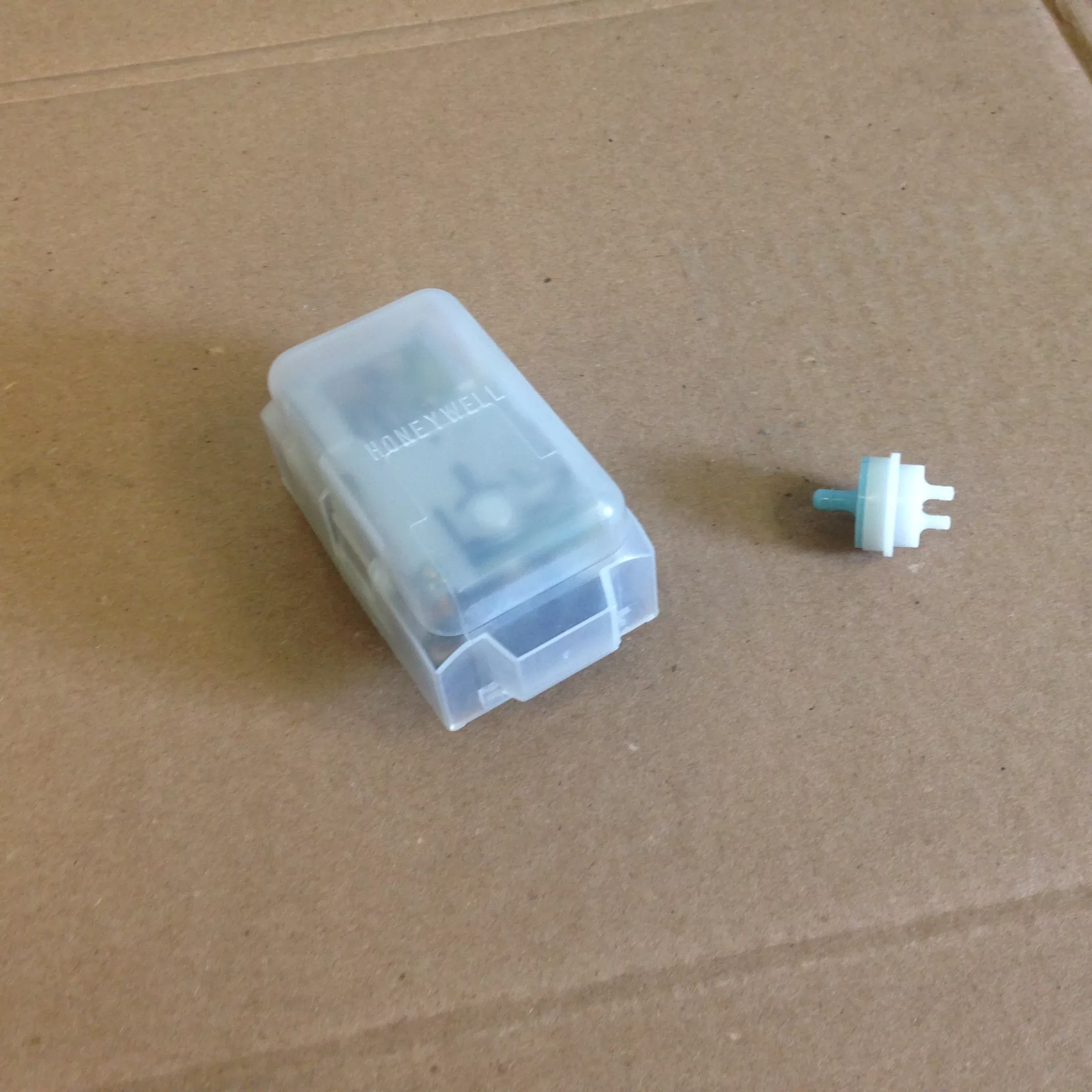 Pnuematic Space Humidity Sensor