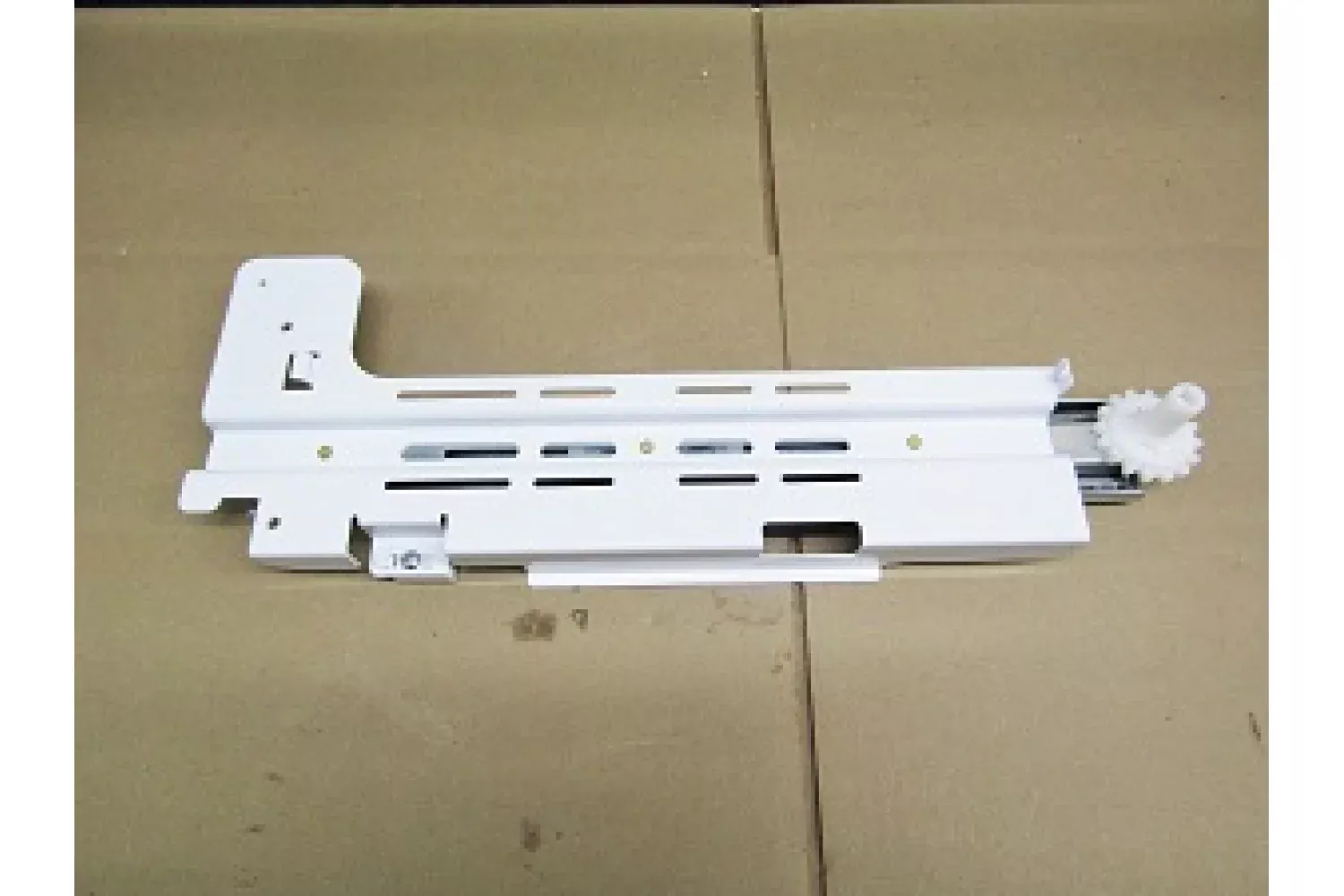 SAMSUNG Refrigerator Left Low Rail - DA97-13775A