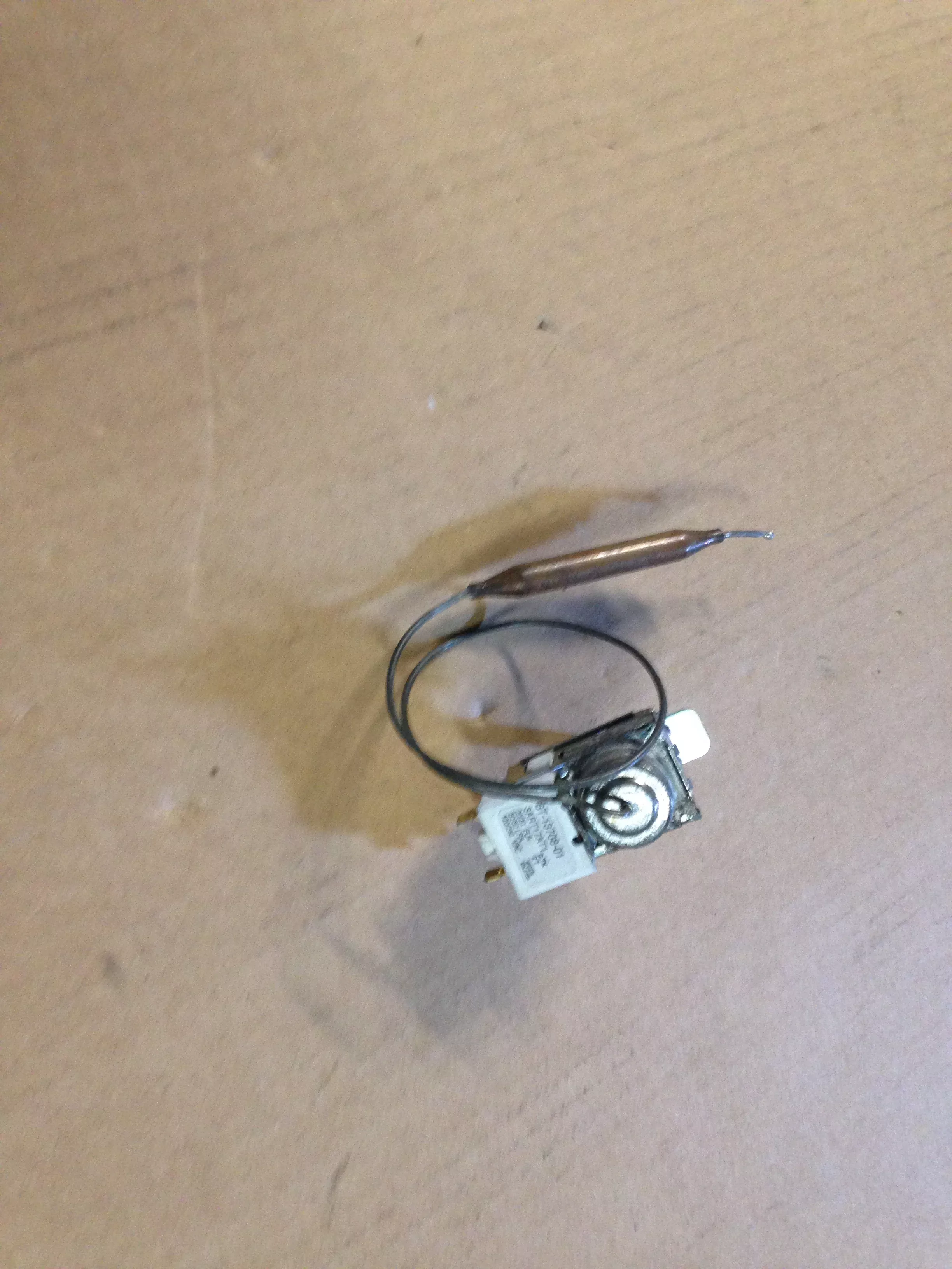 Thermostat (Cold Control), 120-240VAC